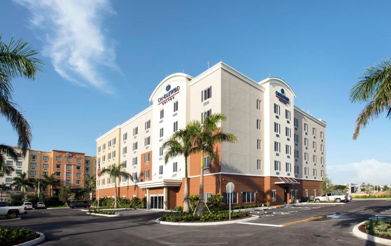 Candlewood Suites - Miami Exec Airport - Kendall By Ihg Country Walk Exterior foto