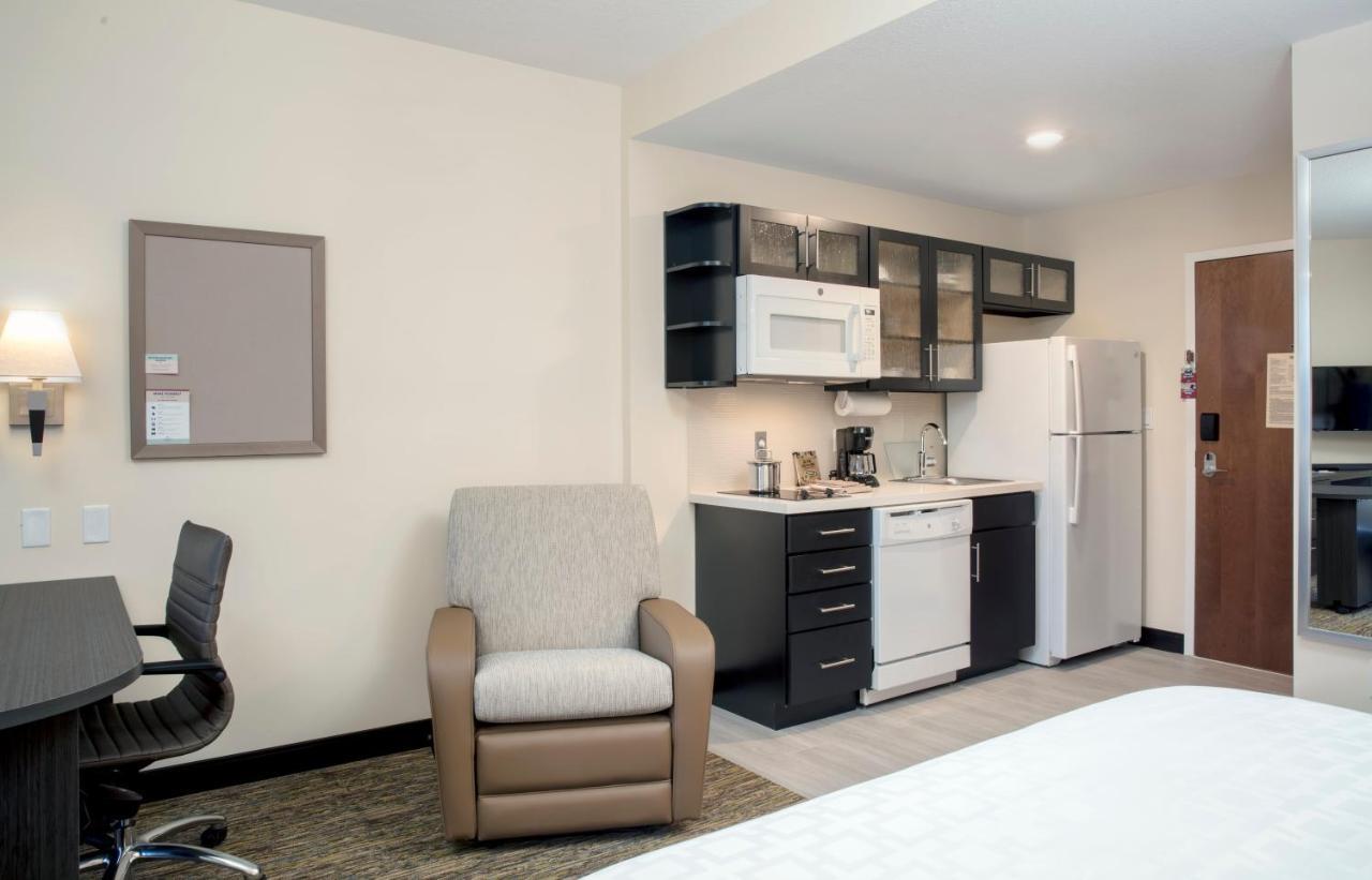 Candlewood Suites - Miami Exec Airport - Kendall By Ihg Country Walk Exterior foto